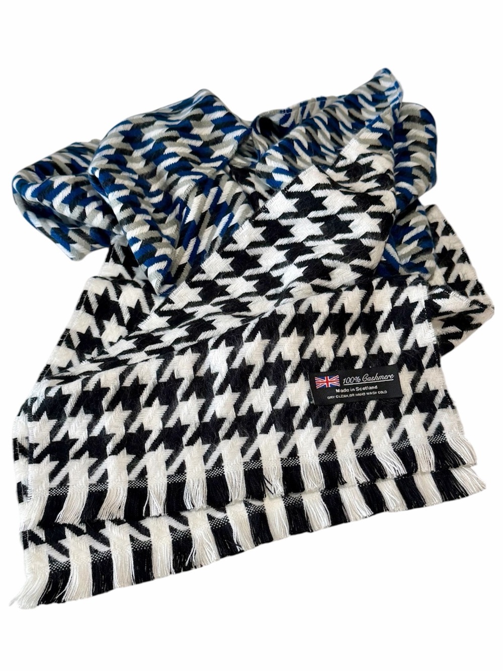 Made in Scotland 100% Cashmere Houndstooth Scarf Black White Blue 70”x12” Fringe - Picture 4 of 7